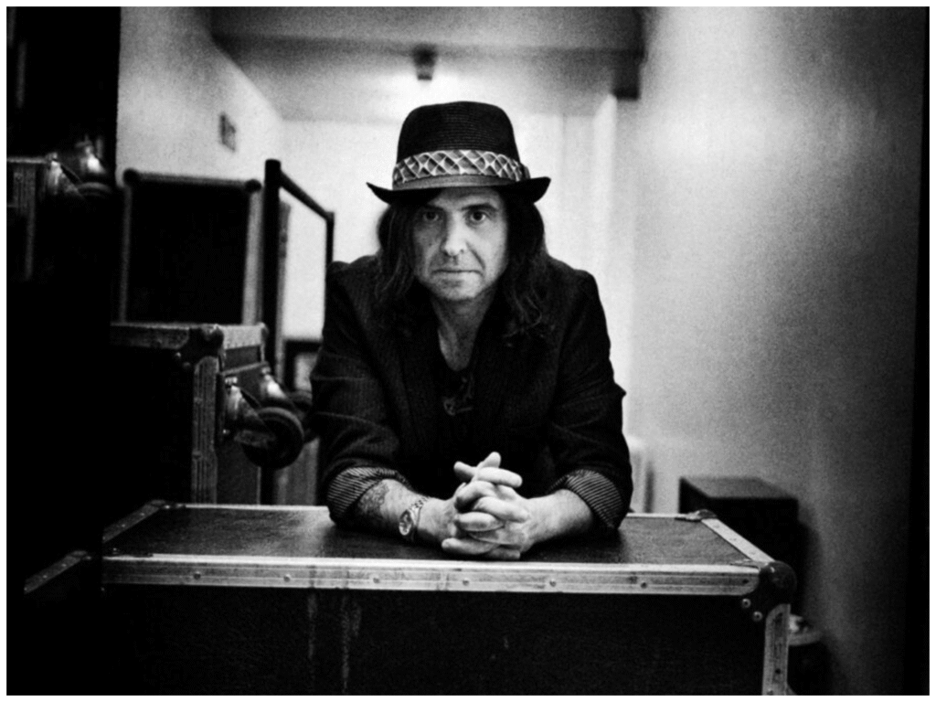 Phil Campbell verstorben: Motörhead-Gitarrist stirbt mit 64 Jahren phil campbell verstorben